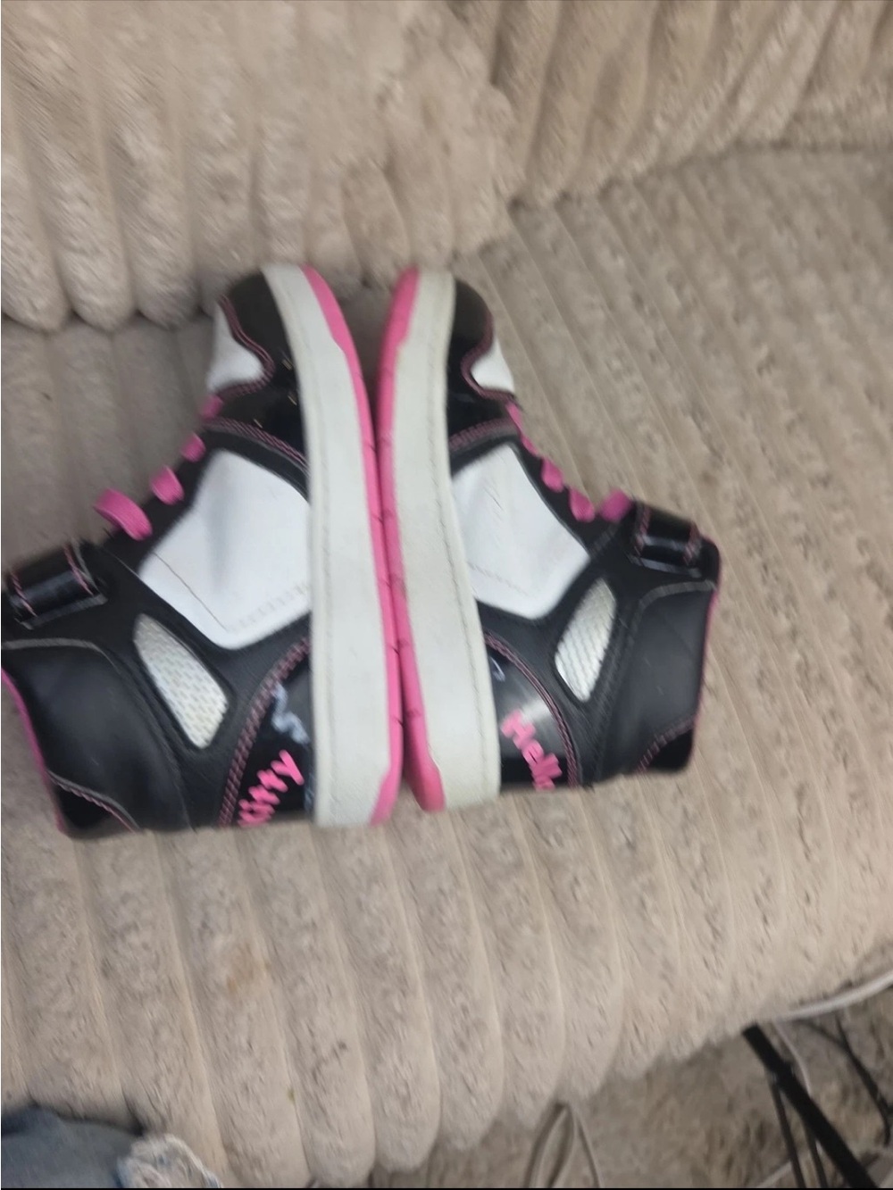 Hello Kitty Girls High Top Sneakers Black Pink White  Shoes Size 12 (Little Kid) - Picture 5 of 10